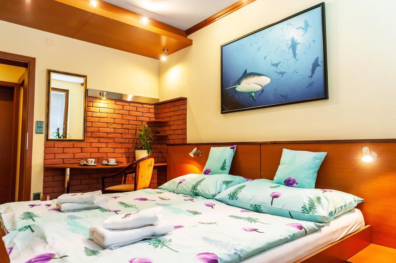 Hotel Acko 루좀베로크 외부 사진