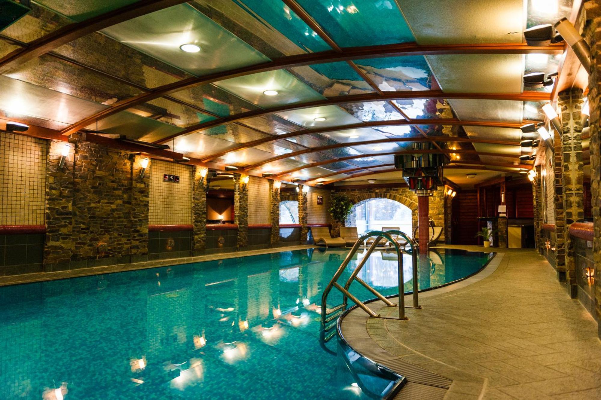 Hotel Acko 루좀베로크 외부 사진